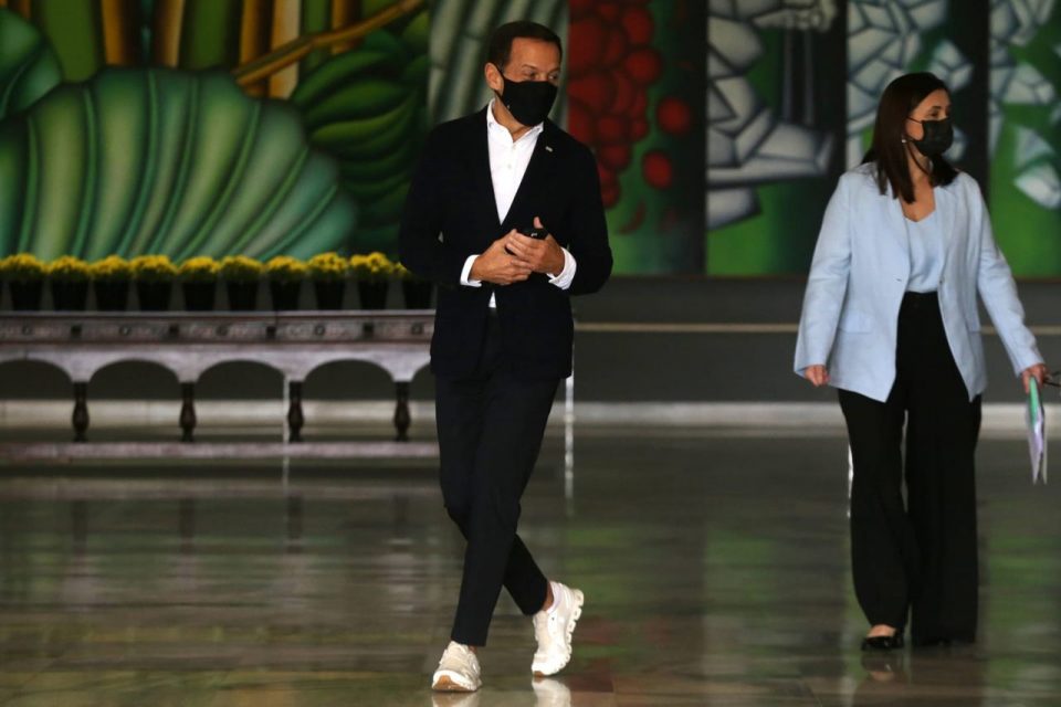 O governador João Doria (PSDB), apresenta nesta tarde de quarta-feira (09), em coletiva de imprensa no Palácio do Governo, informações sobre o combate ao coronavírus (Covid-19)