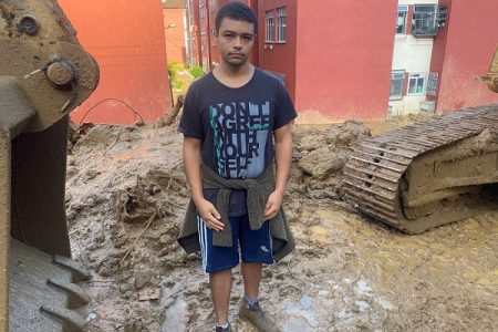 Alef Matheus, de 22 anos, morador do Morro da Oficina, em Petrópolis (RJ)
