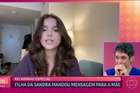 Sandra Annenberg chorando com a filha Elisa