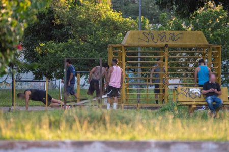Morados do guará fazem exercicio em periodo de quarentena na pandemia