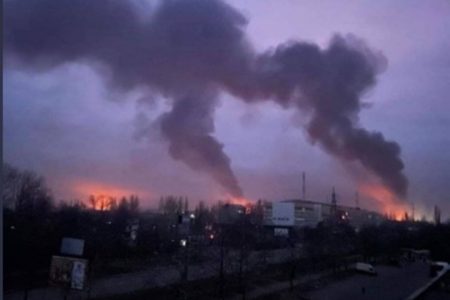 Bombardeio russo na cidade ucraniana de Mikolayiv