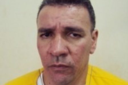 Marcos Roberto de Almeida, o Tuta, chefão do PCC foragido