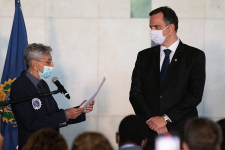 Caetano pede a Pacheco que barre propostas contra indígenas