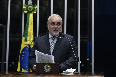 imagem colorida senador jean paul prates, indicado à petrobras - Metrópoles