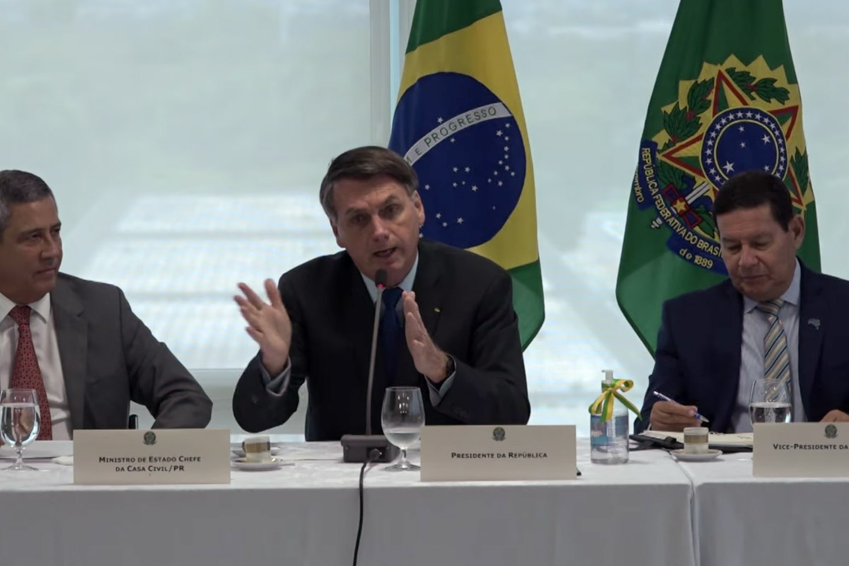 reprodução videos do presidente bolsonaro e ministros do STF divulgados