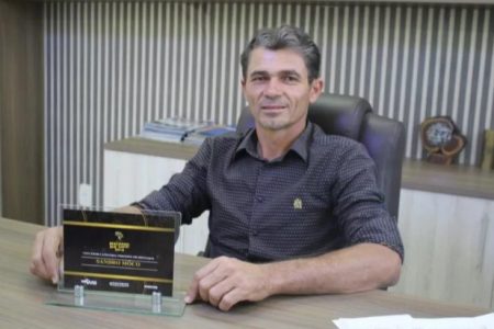 Prefeito paraibano é denunciado por solicitar propina a cantor de forró