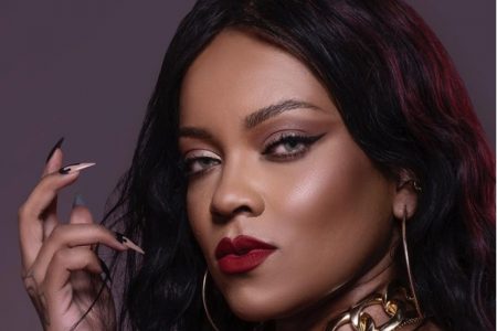 Sósia de Rihanna