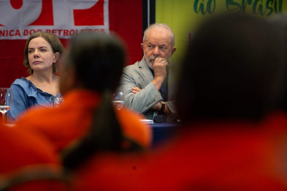 Ex-presidente atento ao debate sobre o preço dos combustíveis no Brasil