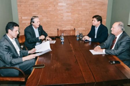 Presidentes do MDB, PSDB, União Brasil e Cidadania em 6 de abril, em Br