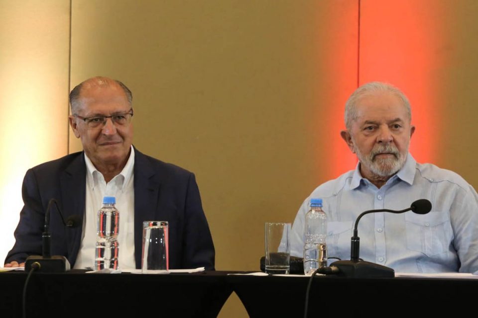 Em São Paulo, PSB oficializa nome de Alckmin como vice de Lula