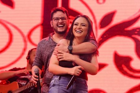 foto de luiza e maurilio em show