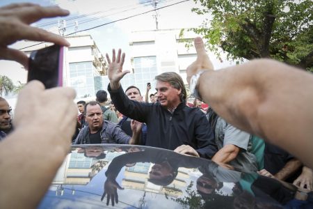 presidente jair bolsonaro passeia de moto domingo brasilia