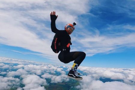 Paraquedista do DF em salto em Boituva