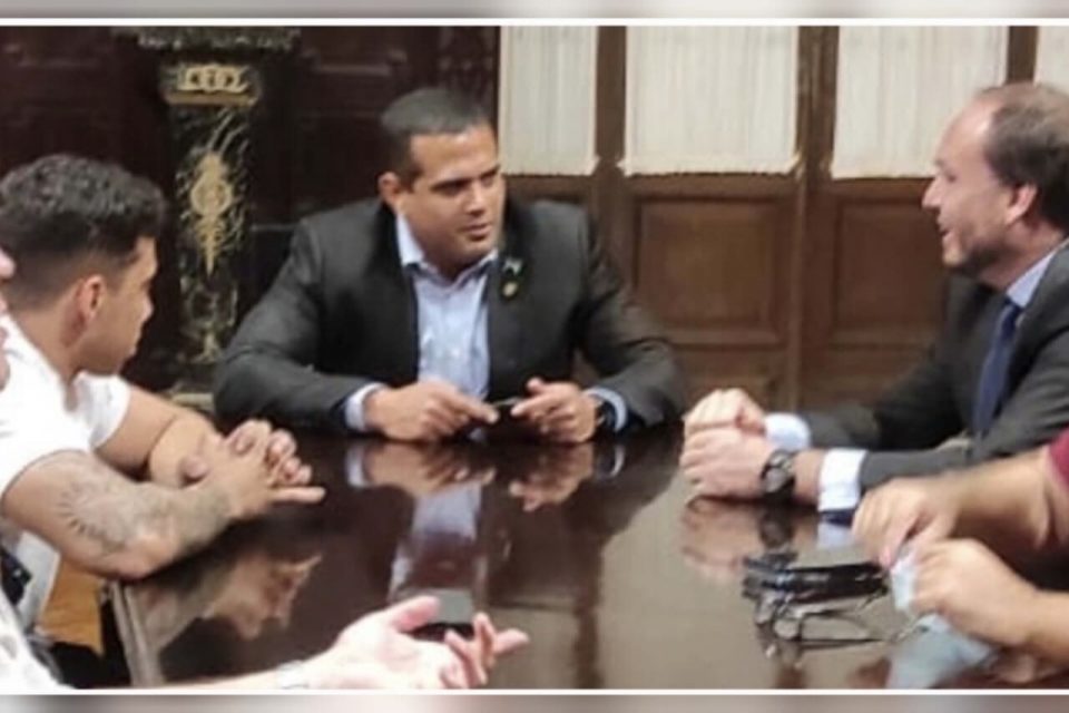 Carlos Bolsonaro e Gabriel Monteiro