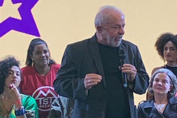 Lula recebe apoio do PSol
