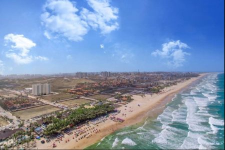 Foto colorida da Praia do Futuro cidades brasileiras - Metrópoles