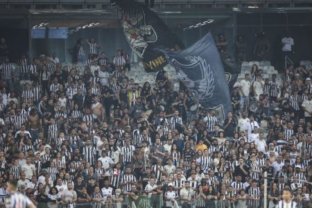 Imagem colorida torcida do Atlético