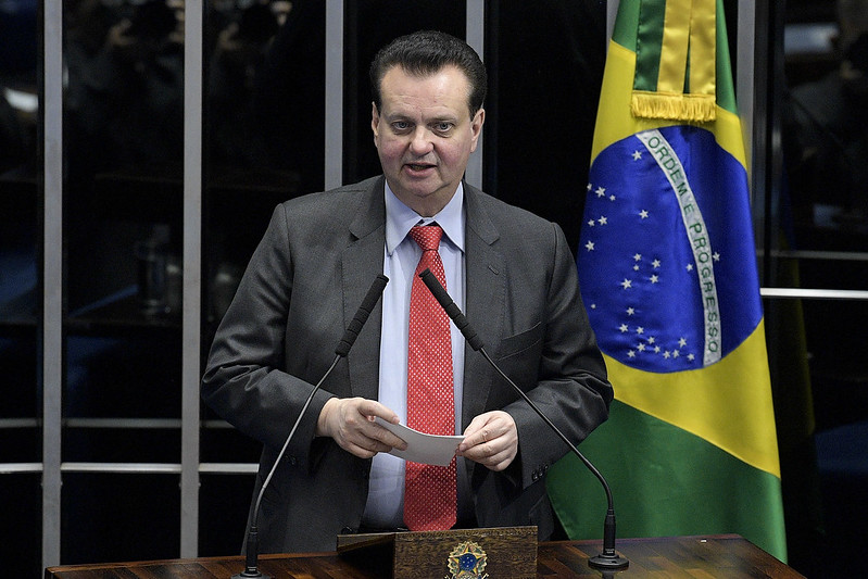 Gilberto Kassab discursa durante evento organizado no Senado