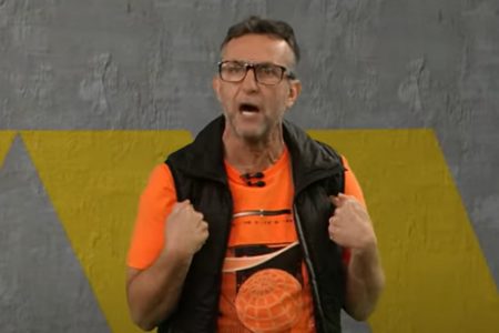 Neto durante o programa Donos da Bola