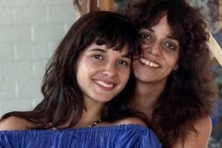 Foto colorida de Gloria e Daniella Perez