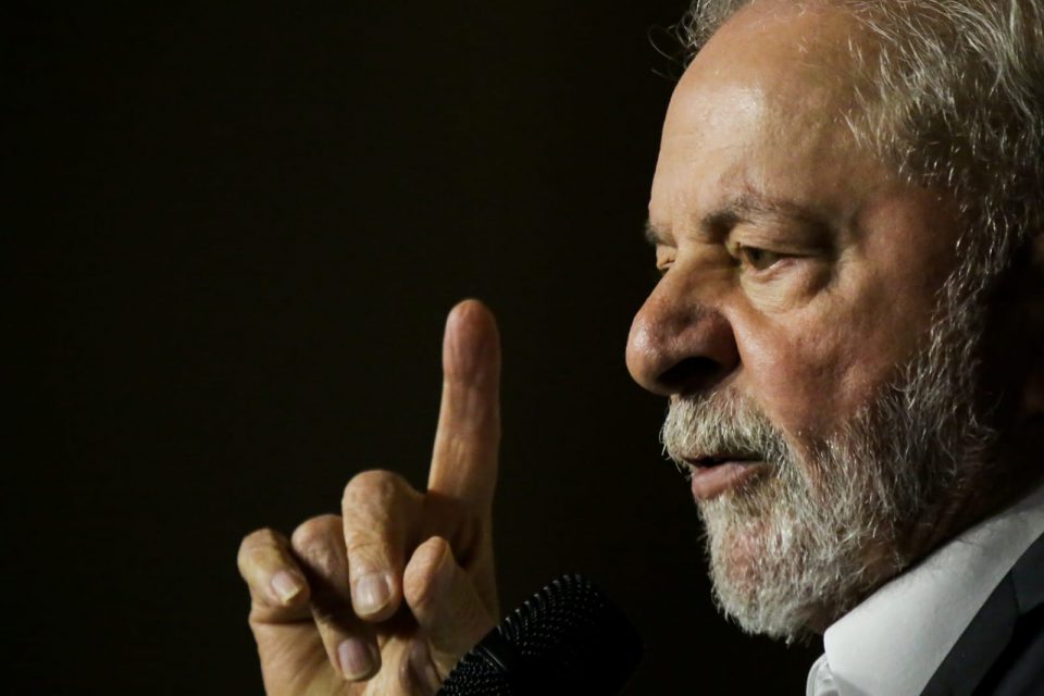 Candidato a presidência da República, Luiz Inácio Lula da Silva, discursa durante a Convenção Nacional do PSB em Brasília