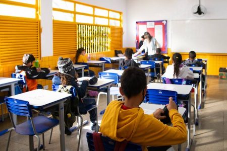 Sala de aula de escola pública do DF - Metrópoles