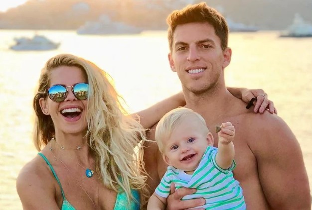 Foto Karina Bacchi e Amaury Nunes e o filho enrico- Metrópoles