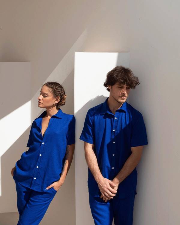Modelos usando peças da marca dane-se