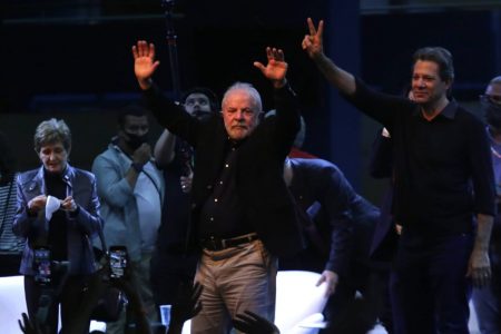 ex-presidente Lula e fernando Haddad Aula aberta, Universidade Pública e Democracia, pelo Coletivo USP Pela Democracia, no vão da História e Geografia na Cidade Universitária, em São Paulo 4ex-presidente Lula e fernando Haddad Aula aberta, Universidade Pública e Democracia, pelo Coletivo USP Pela Democracia, no vão da História e Geografia na Cidade Universitária, em São Paulo