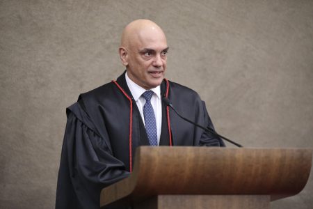 posse do ministro Alexandre de Moraes como presidente e o ministro Ricardo Lewandowski como vice-presidente do TSE