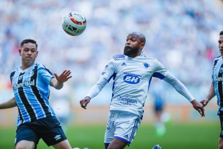 Grêmio e Cruzeiro empatam na série B