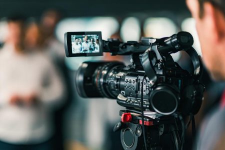 candidatos focam em propostas na estreia do horário eleitoral na TV