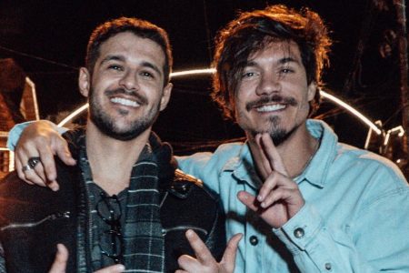 Foto colorida de Rodrigo Mussi e Eliezer