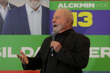 O ex-pO ex-presidente Luiz Inácio Lula da Silva (PT) discursa durante encontro