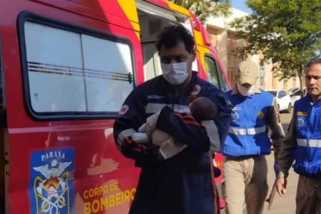 Foto colorida de bombeiro