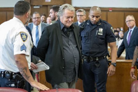 steve bannon preso