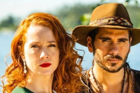 Foto colorida de Irma e Trindade da novela Pantanal-Metrópoles