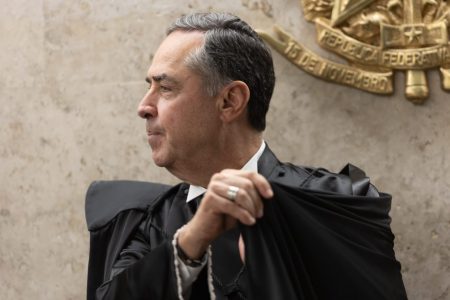 Luís Roberto Barroso durante posse para a vice-presidência do STF