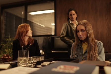 Imagem colorida do filme A Menina Que Matou os Pais