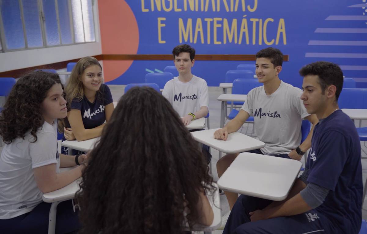 Escola deve focar na formação de habilidades e saúde mental de alunos