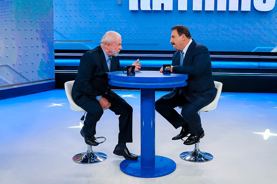 Ratinho entrevista Lula no SBT