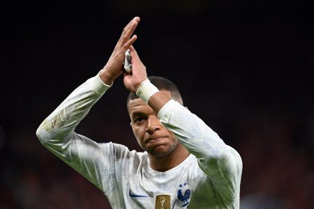 Foto colorida de Mbappé