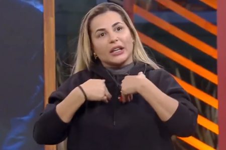 Imagem de Deolane Bezerra em A Fazenda 14