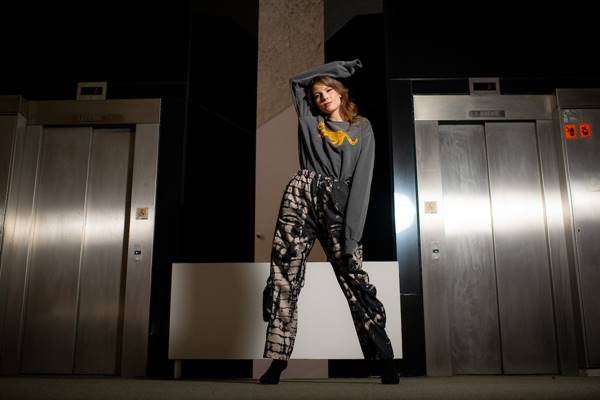 Modelo em editorial