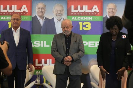 Lula em encontro com evangélicos