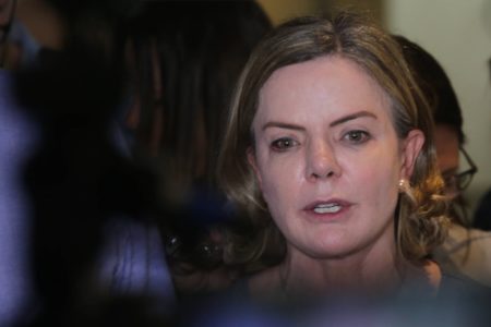 Rouanet presidenta do PT Gleisi Hoffmann, fala com a imprensa no centro de São Paulo - Metrópoles