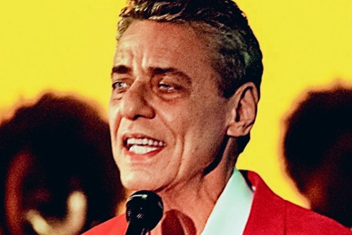 Foto colorida de Chico Buarque - Metrópoles
