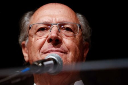 Na foto colorida Vice-presidente eleito Geraldo Alckmin, Aloizio Mercadante, deputada federal Gleisi Hoffman e ex-deputado Floriano Pesaro durante coletiva de imprensa no CCBB - Metrópoles