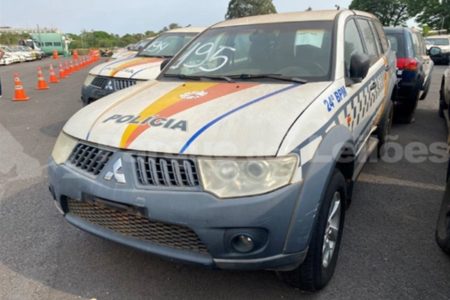 Mitsubishi Pajero Dakar leilão PMDF