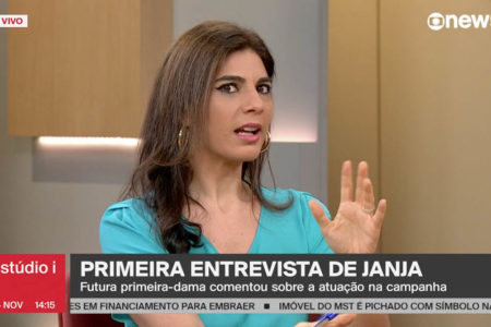 Andréia Sadi gesticula no programa Estúdio I, da GloboNews - Metrópoles